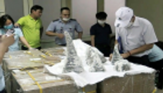 ضبط 55 قطعة من قرون وحيد القرن في فيتنام