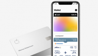 بطاقة أبل وهاتف آيفون