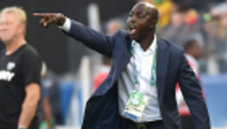 عصابة مسلحة تخفض مطالبها للإفراج عن والدة أسطورة نيجيريا