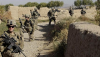 مصدر أمني: عسكري أفغاني مسؤول عن مقتل الجنديين الأمريكيين الاثنين