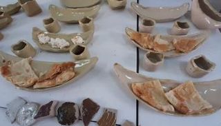 جانب من أعمال المعرض الفني