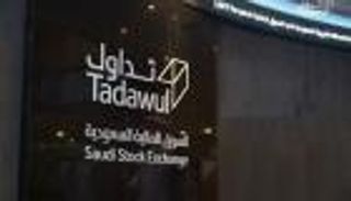 أسهم البنوك تصعد بالبورصة السعودية والقطاع المالي يهبط بقطر