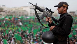 حركة حماس تعزز الانقسام بالقوة في غزة 