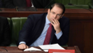 بسبب الإخوان.. "الشاهد" يتراجع عن الترشح لرئاسة تونس