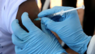 إصابة جديدة بإيبولا تدفع الكونغو لبدء حملة تطعيم