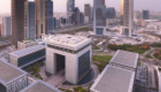 دبي تغرم شركتين استثماريتين 315 مليون دولار