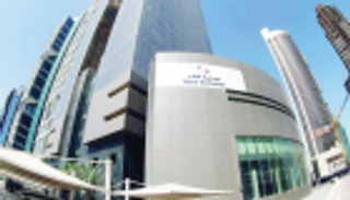 انهيار بورصة قطر.. سقوط 7 مؤشرات والخسائر 5 مليارات ريال