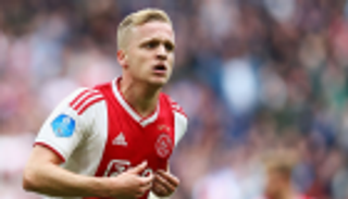 فان دي بيك يعترف باقترابه من الانتقال إلى ريال مدريد