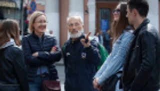 عاش مشردا 10 سنوات.. رحلة أشهر مرشد سياحي روسي