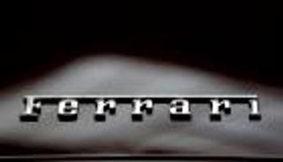 أسهم "فيراري" الإيطالية للسيارات ترجع إلى الخلف