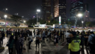 1000 يفرون من منازلهم خشية تسونامي.. إندونيسيا على "حلقة النار"