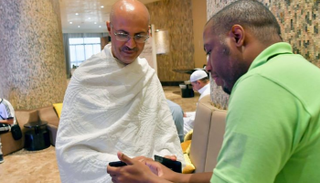 الشركة المشغلة تقدم من خلال شرائح الهاتف العديد من الخدمات