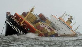 سلاسل الإمداد العالمية تتعثر مع تزايد عراقيل التجارة العالمية