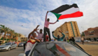 أحزاب سودانية: اتفاق "العسكري" والمعارضة يحقق السلام