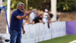 ألميريا الإسباني يبدأ أولى خطوات التغيير بإقالة المدرب