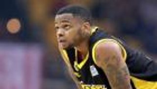 إيقاف لاعب سلة استعان بعينة لسيدة حامل هربا من فحص المنشطات