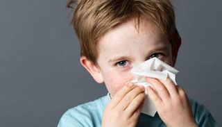 نزيف الأنف لدى الأطفال له أسباب عدة