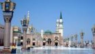 السعوديون يستقبلون الحجاج الروس في بيوتهم.. ومواطن يستضيف 100