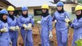 80 إماراتيا "سفراء للعطاء" في أذربيجان وماليزيا وزنجبار