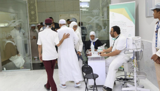 المستشفيات والمراكز الصحية تستقبل 243483 حاجًّا - أرشيفية