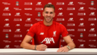 رسميا.. ليفربول يدعم صفوفه بالإسباني أدريان