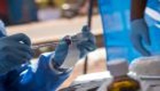 أوغندا تواجه إيبولا بلقاح تجريبي