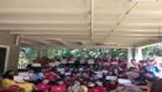 5 طلبة إماراتيين في برنامج "ستانفورد للدراسات التمهيدية"