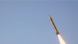 إذاعة أمريكية تحذر من زيادة إيران لمدى صواريخها 