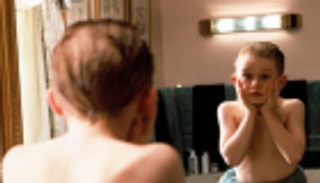 ديزني تعيد إنتاج "وحيد في المنزل" 