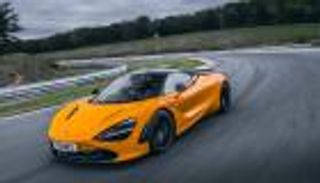 إطلاق نسخة مكلارين الجديدة من طراز 720S بمعرض جنيف