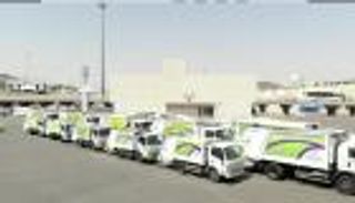 آلات تلتقط نفايات الطرق السريعة بالمشاعر المقدسة