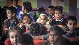 الأطفال والشباب دون الـ24 عاماً يشكلون نحو نصف سكان المنطقة
