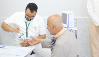 فرق طبية بكفاءة عالية تقدم خدماتها للحجاج