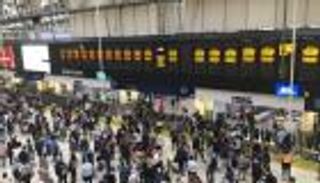 انقطاع الكهرباء يشل الحياة في بريطانيا