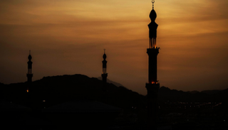 مسجد نمرة لحظة غروب شمس يوم 8 من ذي الحجة