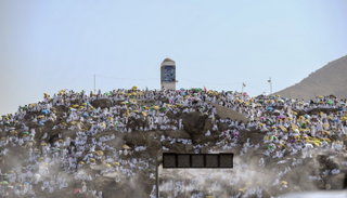ضيوف الرحمن على صعيد عرفات