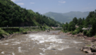 مقتل 95 في فيضانات الهند وإجلاء مئات الآلاف