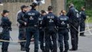 إصابة شخص واعتقال آخر في حادث إطلاق نار داخل مسجد بالنرويج