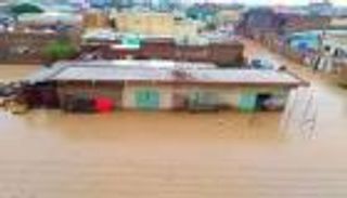 الخرطوم تغرق.. أمطار غزيرة تغطي عاصمة السودان