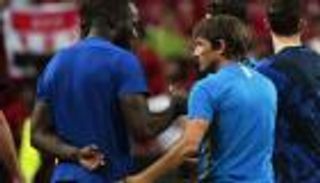 كونتي يؤكد حاجة لوكاكو للتطور البدني