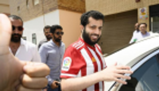 تركي آل الشيخ يعد باكتشاف المواهب العربية في ألميريا