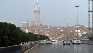 سقوط أمطار على مكة