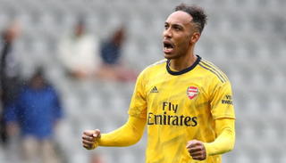 بيير إيمريك أوباميانج مهاجم أرسنال