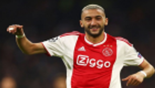 زياش يعدد أسباب تفضيله البقاء مع أياكس أمستردام