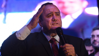 أليخاندرو جياماتي