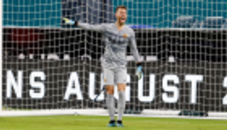 برشلونة يعلن إصابة نيتو