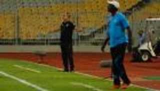 مدرب "اطلع برة" يرفض الاستسلام بعد رباعية الأهلي ويكشف سر الخسارة