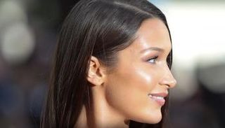 فوائد ووصفات زيت الزيتون للبشرة