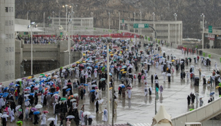 جانب من هطول الأمطار على مكة ثاني أيام العيد - أرشيفية