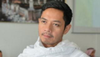 الفنان دودي هارلينو يحج لأول مرة.. ويرصد أروع اللحظات